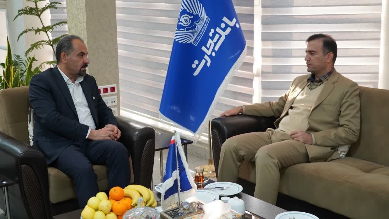 خنجین در مسیر تحول، نشست شهردار خنجین با مدیر امور شعب بانک تجارت استان مرکزی