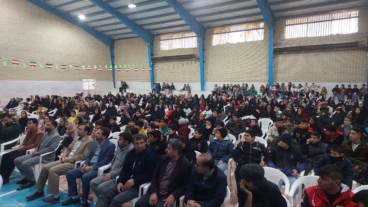 جشن بزرگ انقلاب و نیمه شعبان در خنجین